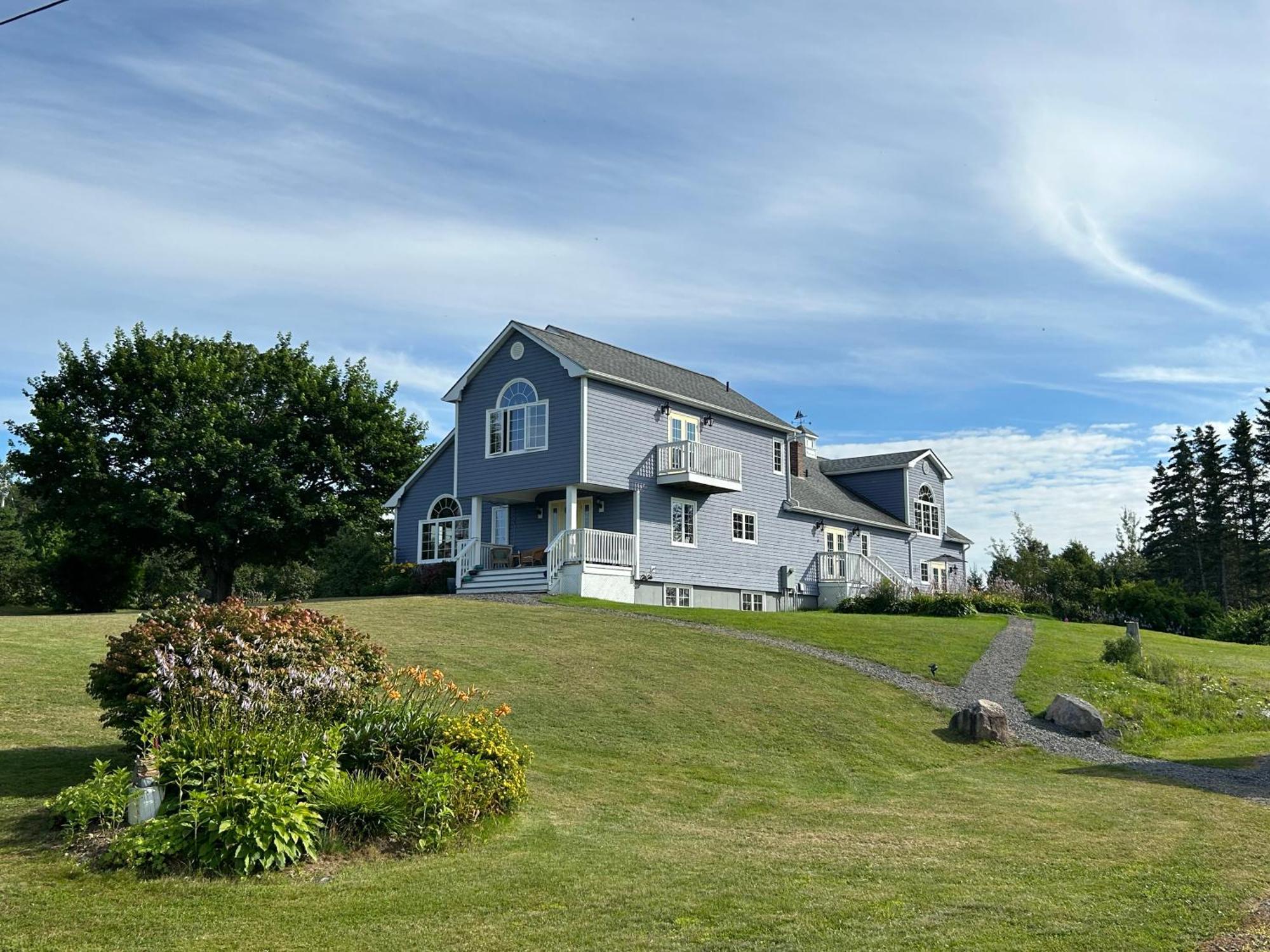 Tides Inn Guest Suites Halls Harbour Exterior foto